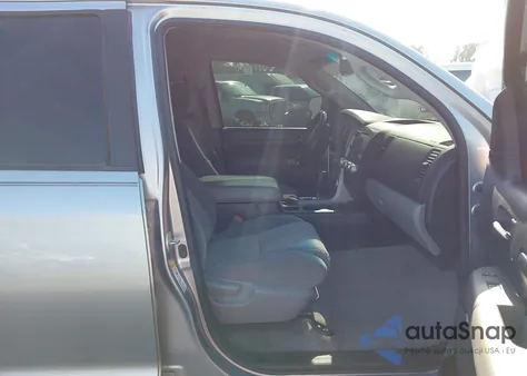 2011 Toyota Tundra Grade 5.7L V8 из США, поврежденный, VIN 5TFEY5F17BX110789